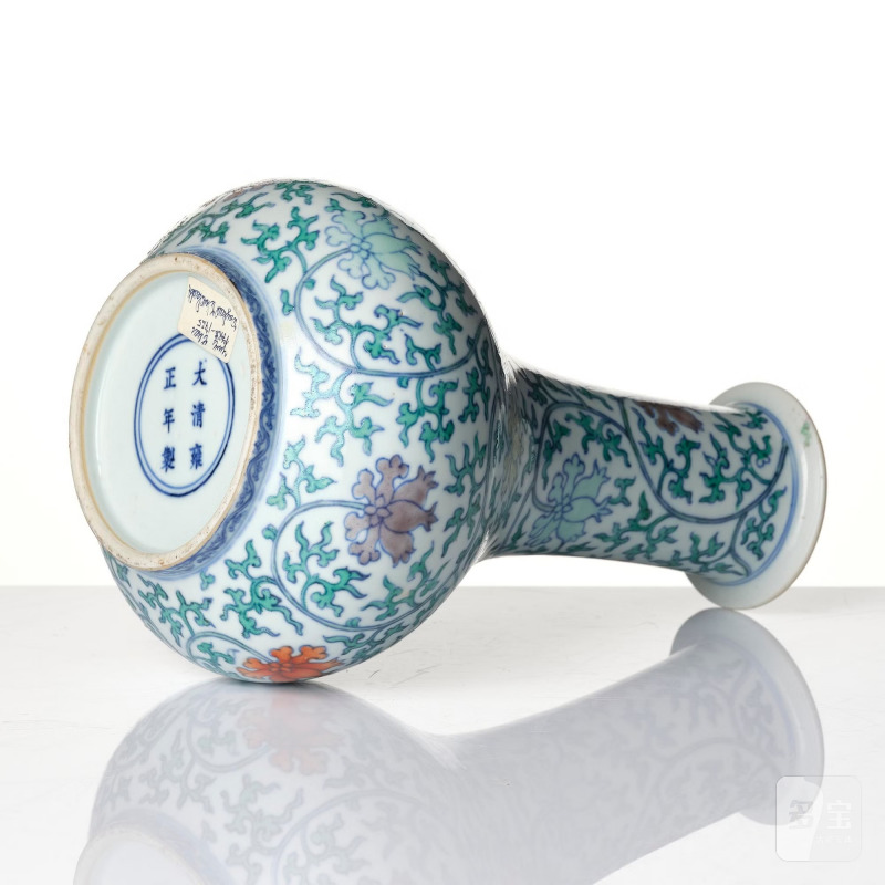 A Ming-style doucai vase, - 图6